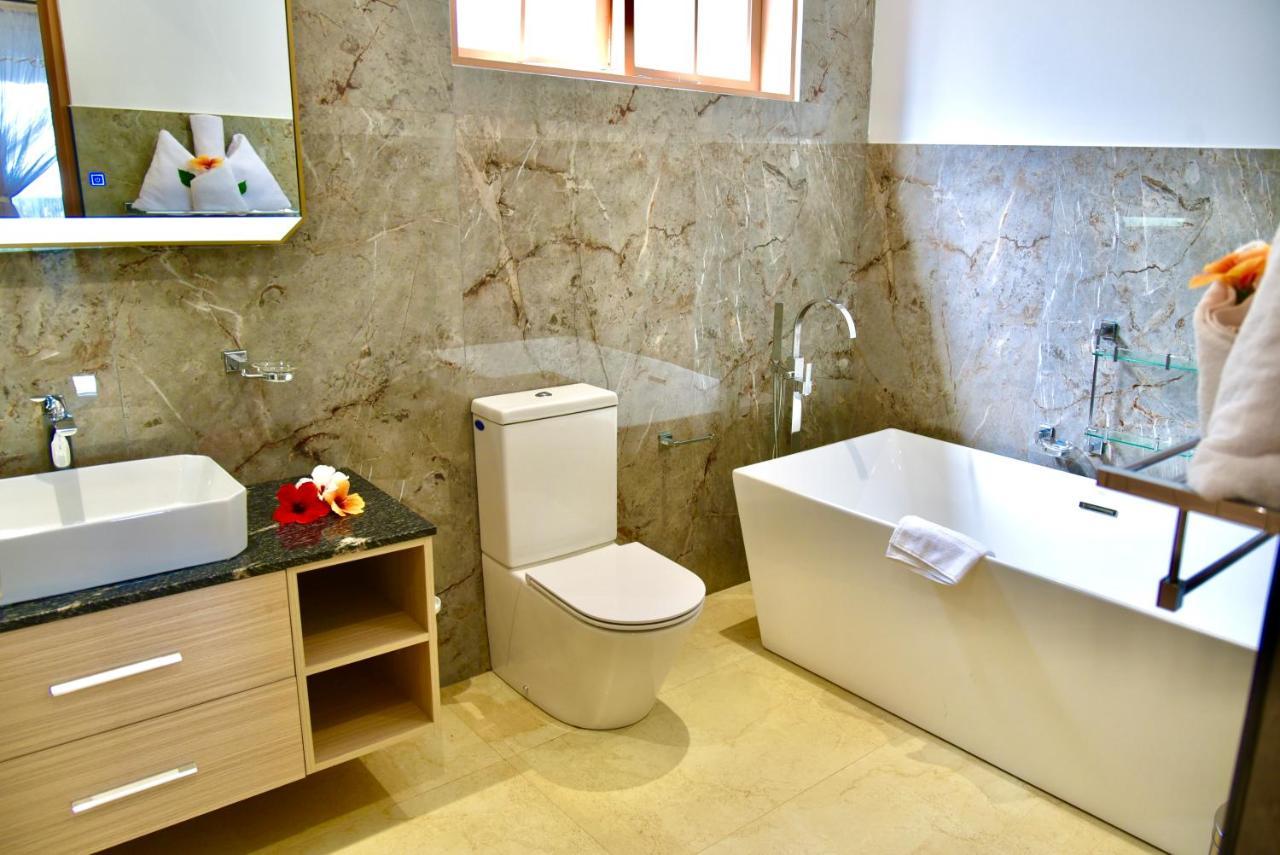 Sea Splash Self Catering And La Petite Maison Grand Anse  Exterior photo