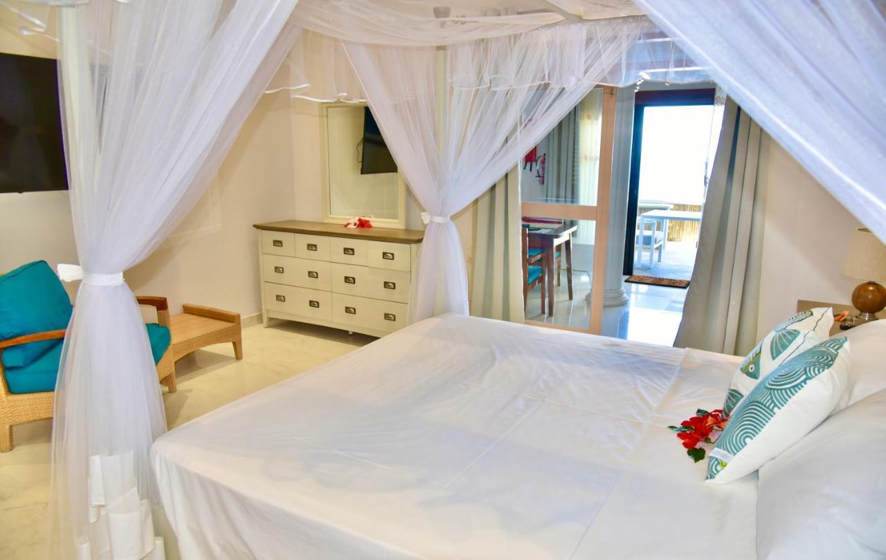 Sea Splash Self Catering And La Petite Maison Grand Anse  Exterior photo