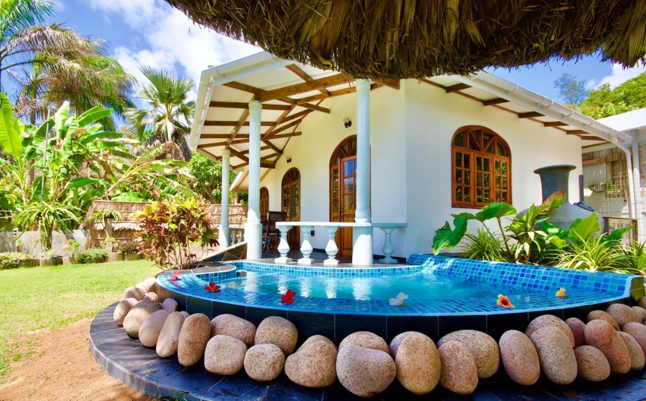 Sea Splash Self Catering And La Petite Maison Grand Anse  Exterior photo